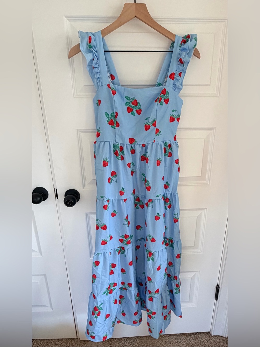 New! Strawberry dress XS